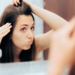 Grey Hair Tips: గోరింటాకులో ఇవి కలిపి ఈ హెయిర్ మాస్క్ ట్రై  చేయండి.. జీవితంలో తెల్లజుట్టు రాదు