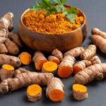 turmeric powder vs kachi raw haldi: పసుపు పొడి లేదా పచ్చి పసుపు.. రెండింటిలో ఏది బెస్ట్?